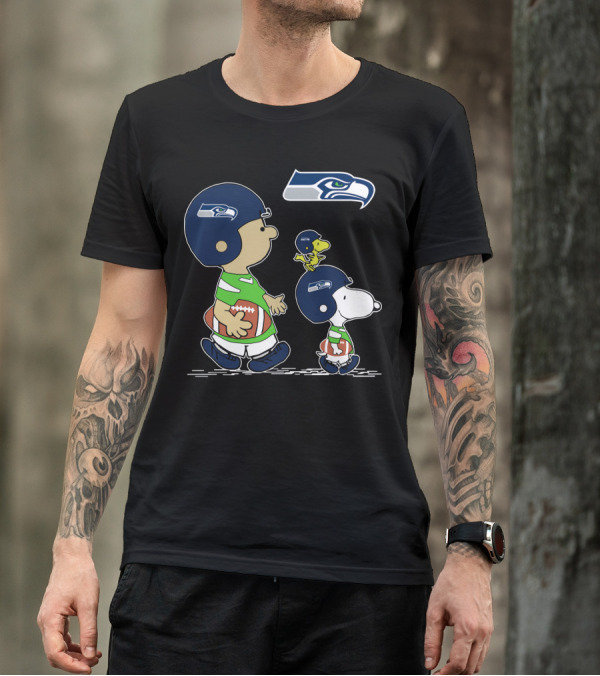Peanuts Characters Seahawks Football Helmets T-Shirt