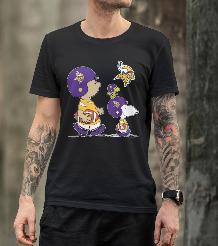 Minnesota Vikings Snoopy And Woodstock Football Team Collaboration T-Shirt