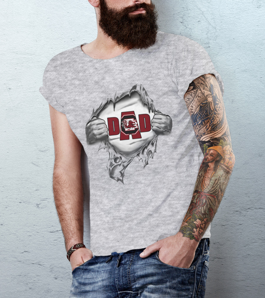 Gamecocks Dad Superhero Tearing Metal Hands T-Shirt