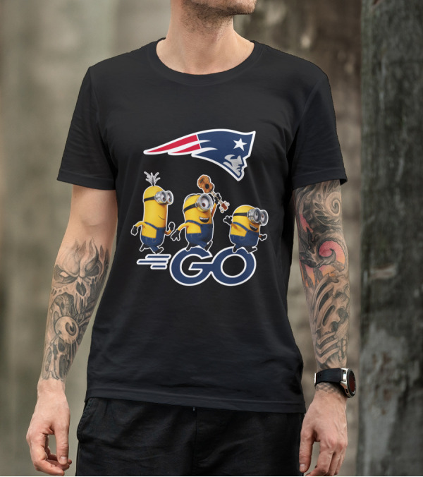 Patriots Logo Minions Go T-Shirt