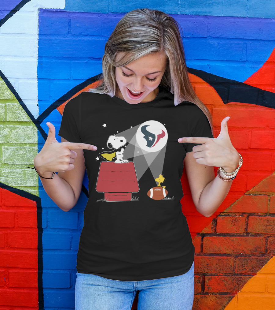 Snoopy And Woodstock With Football Under Houston Texans T-Shirt