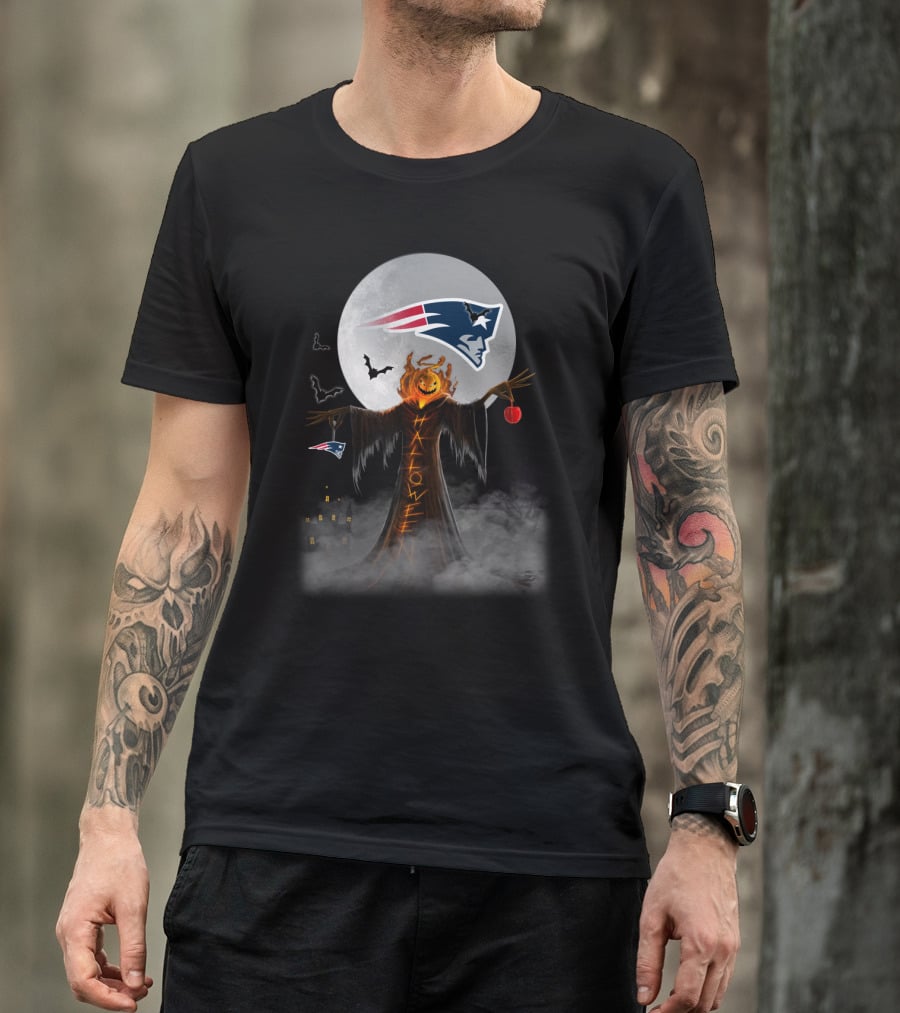 Halloween New England Patriots Pumpkin Moon Bats T-Shirt