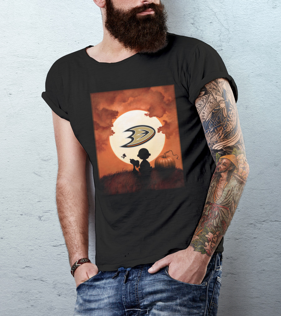 Anaheim Ducks Halloween Pumpkin Silhouette Moon Scene T-Shirt