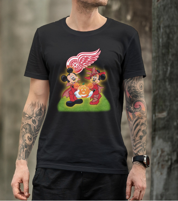 Detroit Red Wings Mickey And Minnie Halloween Pumpkin T-Shirt