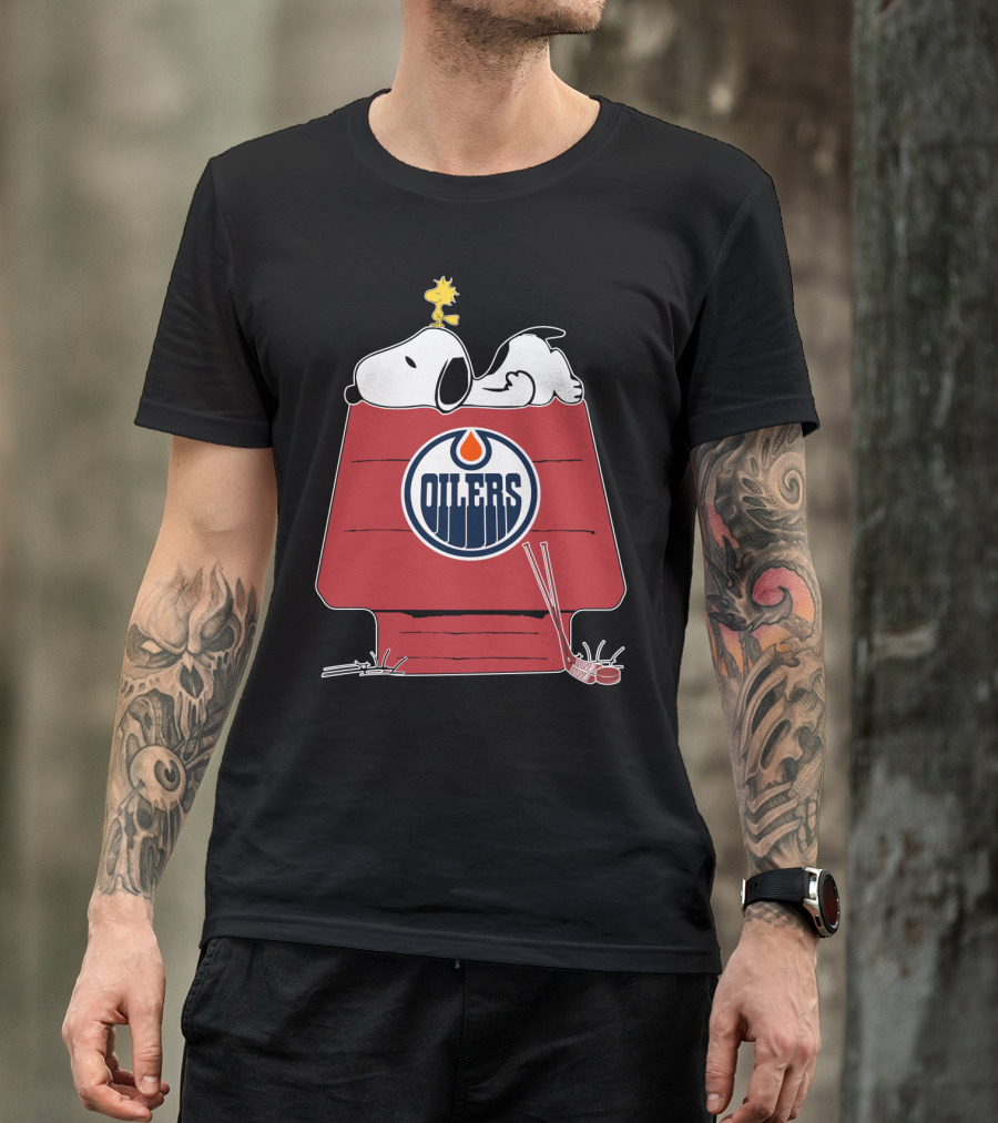 Snoopy On Doghouse With Edmonton Oilers Logo And Hockey Stick T-Shirt