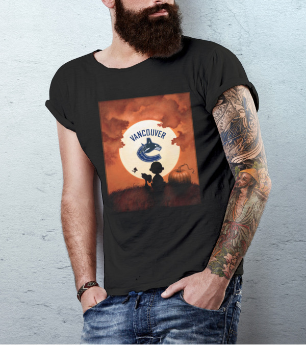 Vancouver Canucks Halloween Moon Pumpkin Scene T-Shirt