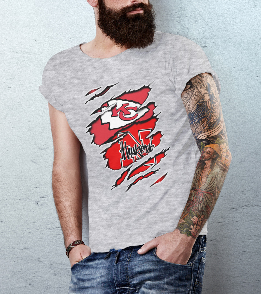 Kansas City Chiefs Nebraska Huskers Ripped T-Shirt