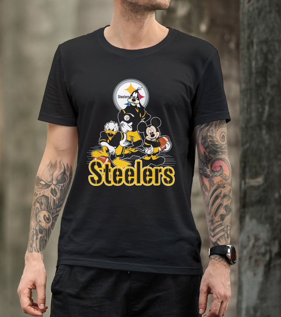Steelers Mickey Donald Goofy Football Team Friendship T-Shirt