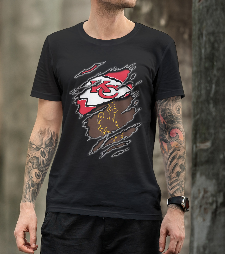 Chiefs Kc Wyoming Cowboys Logo Rip T-Shirt