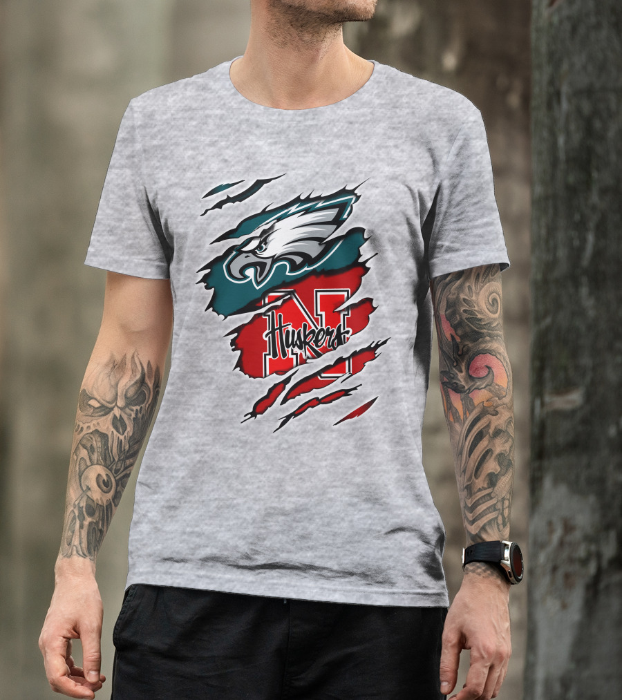 Philadelphia Eagles And Nebraska Cornhuskers Fans Rip And Tear T-Shirt