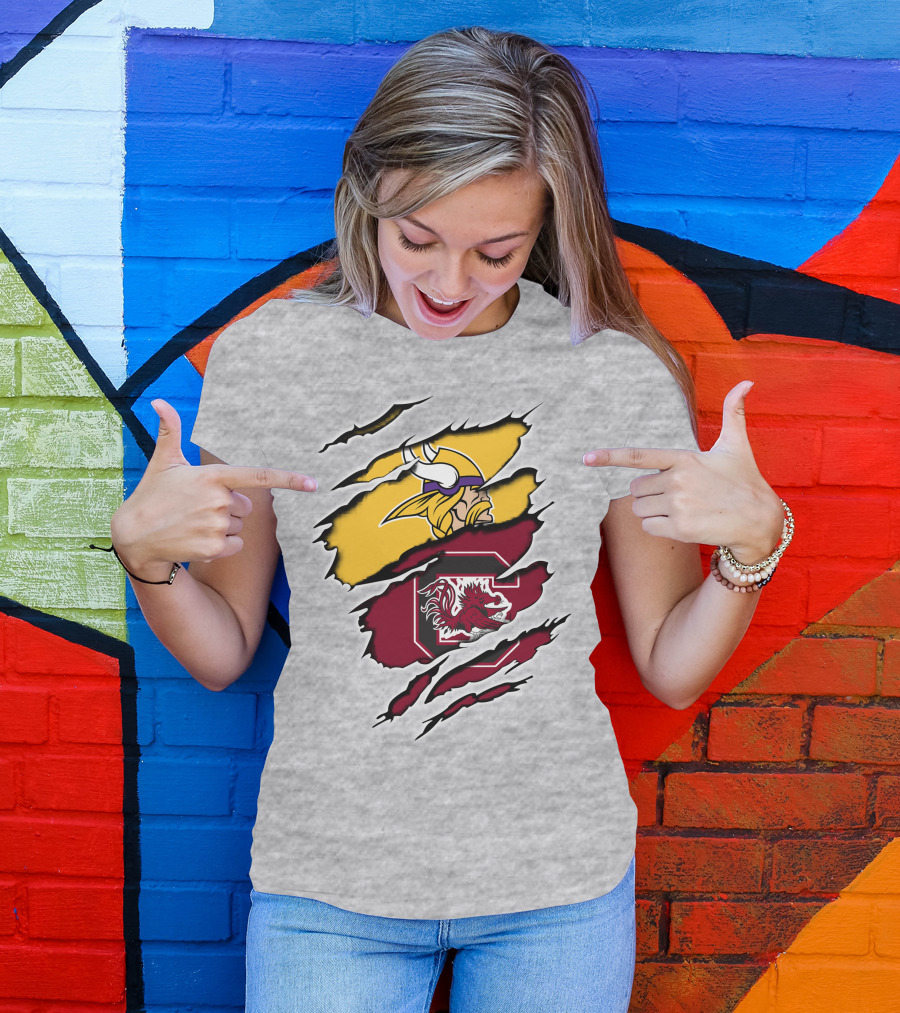 Vikings Gamecocks Logo Fusion Tear T-Shirt