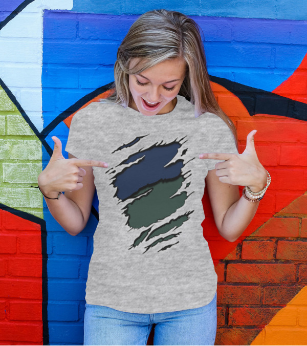 Je Me Ripped Two-Tone Claw Marks T-Shirt