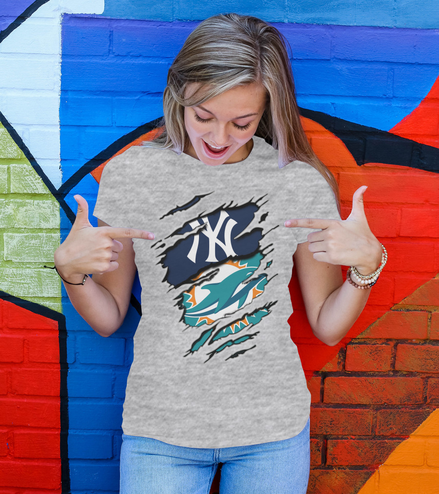 New York Yankees Miami Dolphins Torn Layered T-Shirt