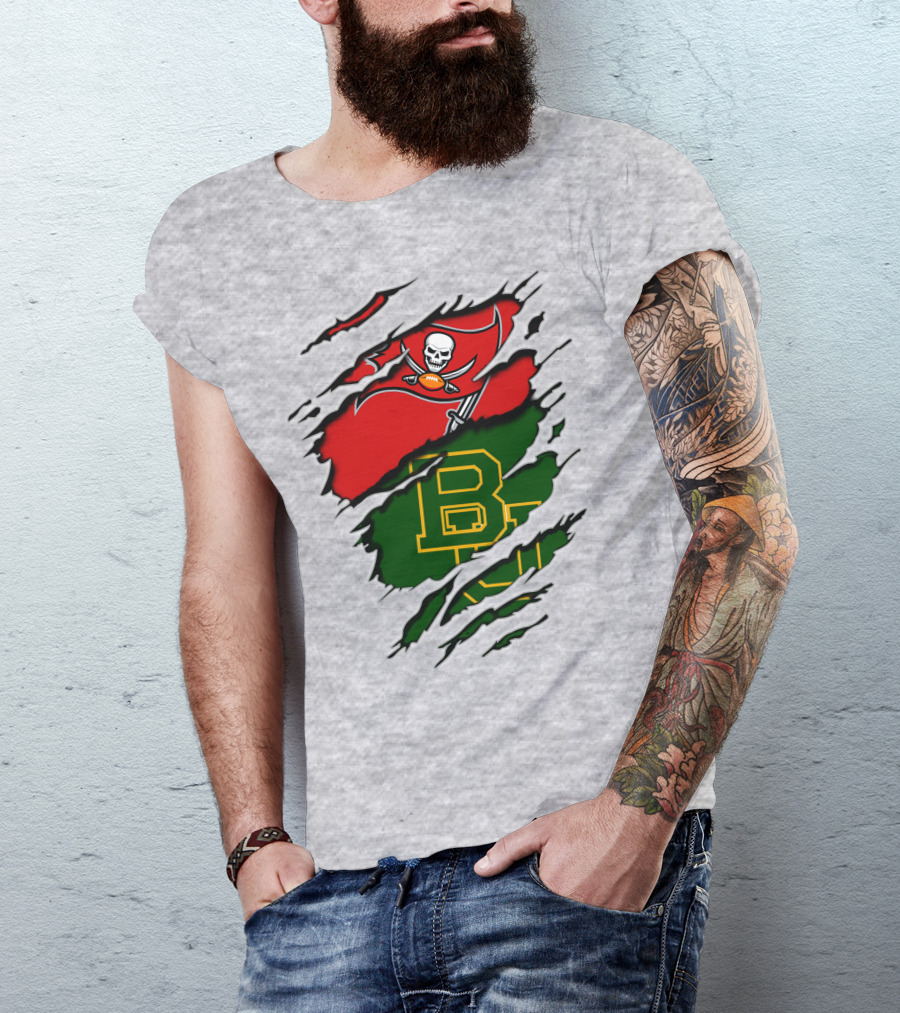 Buccaneers Baylors Skull Flag Ripped T-Shirt
