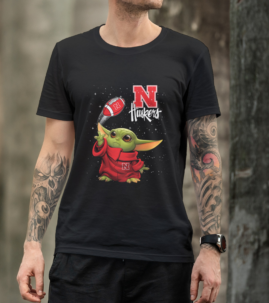 Baby Yoda Nebraska Cornhuskers N Huskers Football Throw T-Shirt
