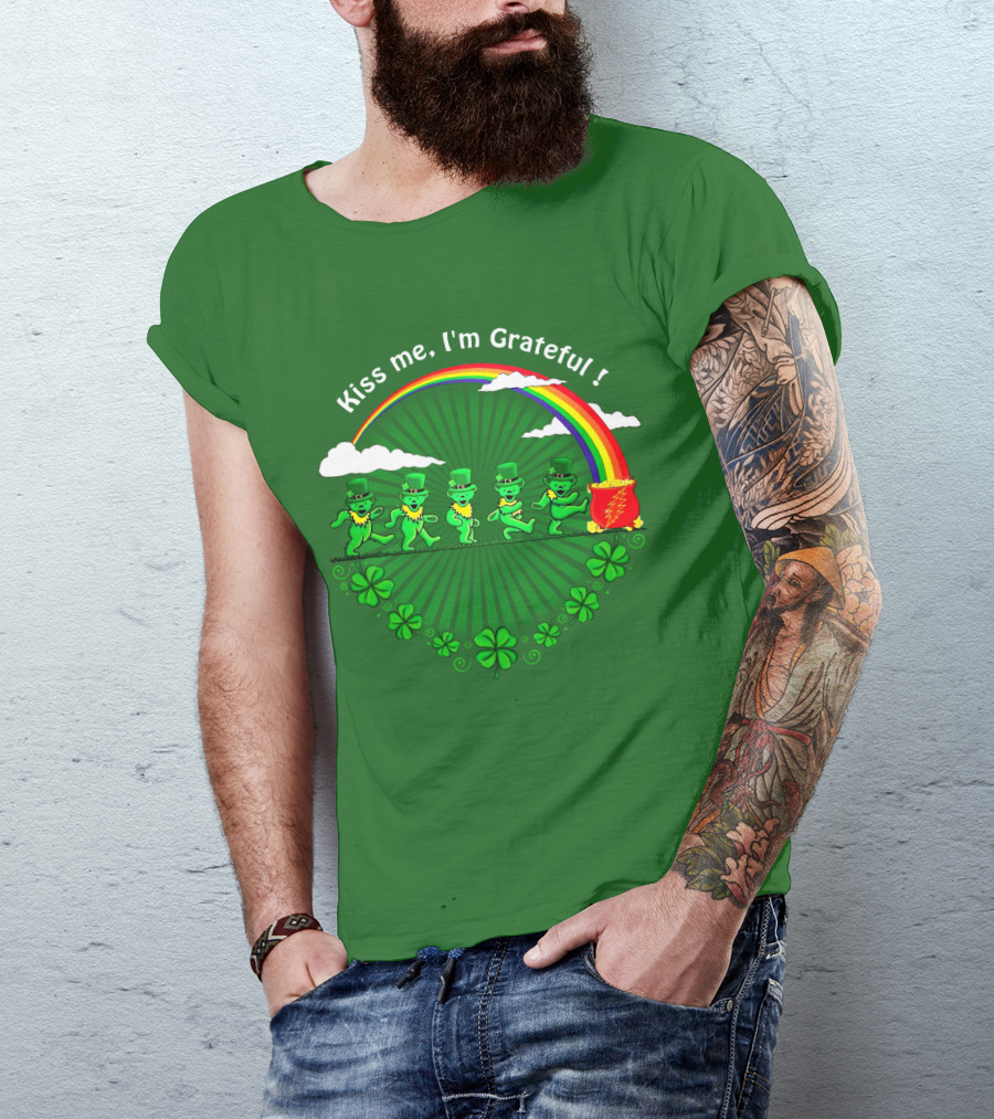 Kiss Me I'm Grateful Rainbow Leprechauns And Shamrock Parade T-Shirt
