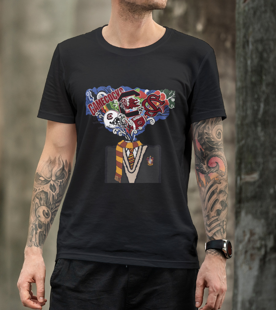 Gamecocks Hogwarts Crossover With Gryffindor And University Of South Carolina Logos T-Shirt