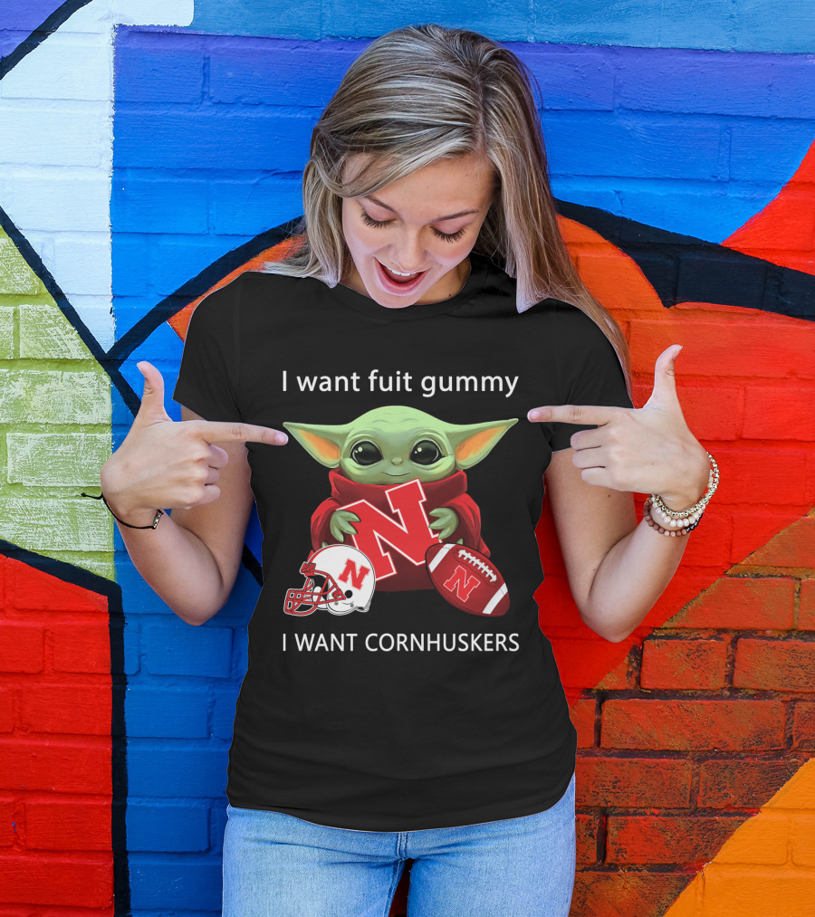 I Want Fuit Gummy I Want Cornhuskers Yoda With Nebraska Football Helmet And Ball T-Shirt
