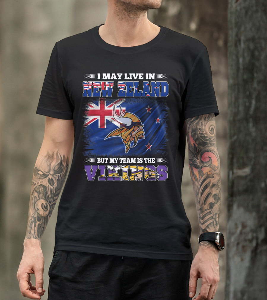 I May Live In New Zeland But My Team Is The Vikings Flag With New Zealand Flag And Viking Helmet T-Shirt