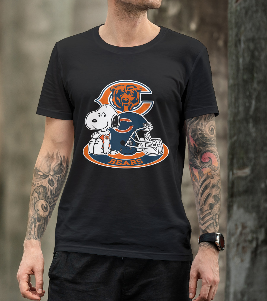 Chicago Bears Snoopy Bear Helmet T-Shirt