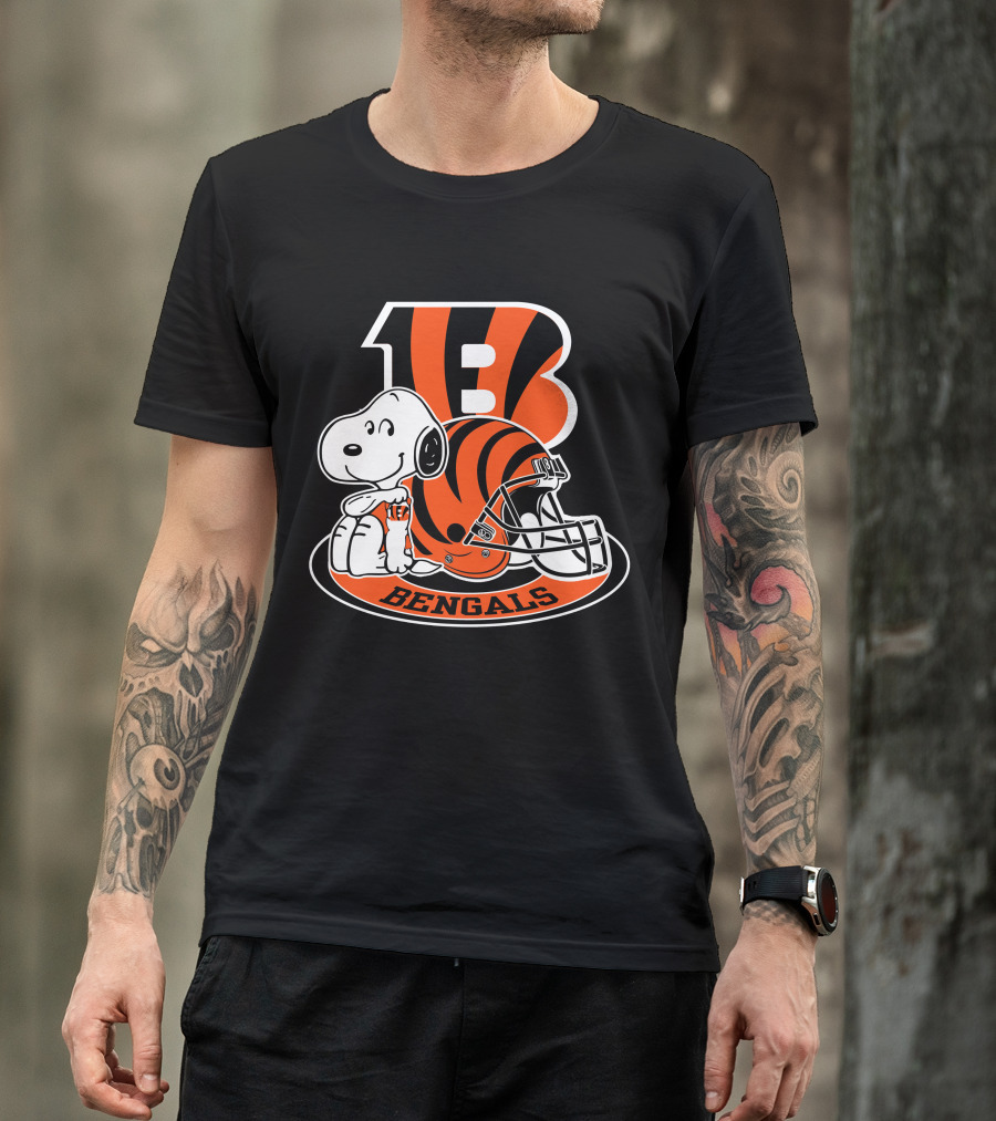 Cincinnati Bengals Snoopy Football Helmet Number One Fan T-Shirt