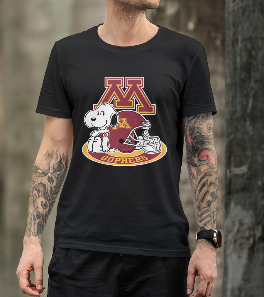 Minnesota Golden Gophers Snoopy Helmet T-Shirt