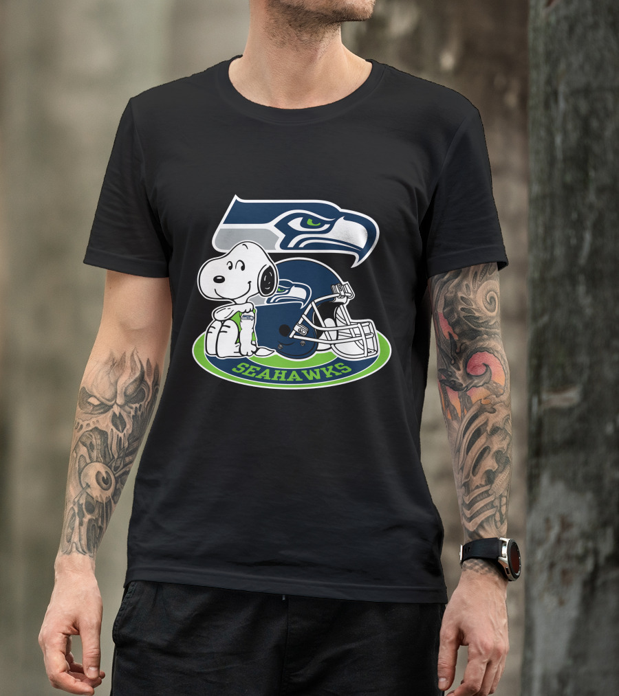 Snoopy Seattle Seahawks Helmet T-Shirt