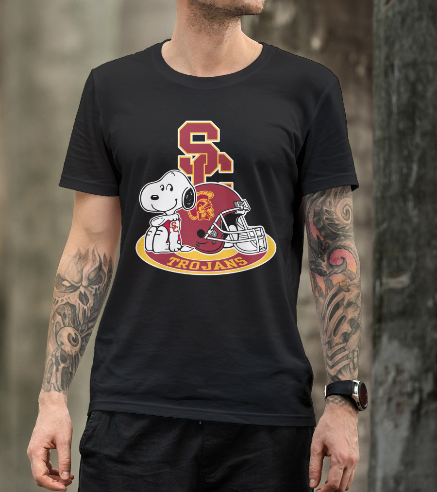 Usc Trojans Snoopy Football Helmet T-Shirt