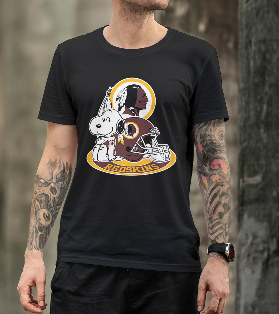 Washington Redskins Snoopy Football Helmet T-Shirt