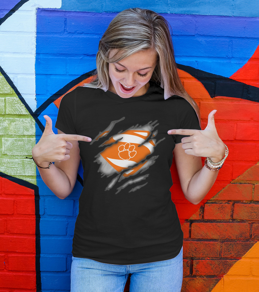 Clemson Tigers Logo Superman Ripped Chest T-Shirt