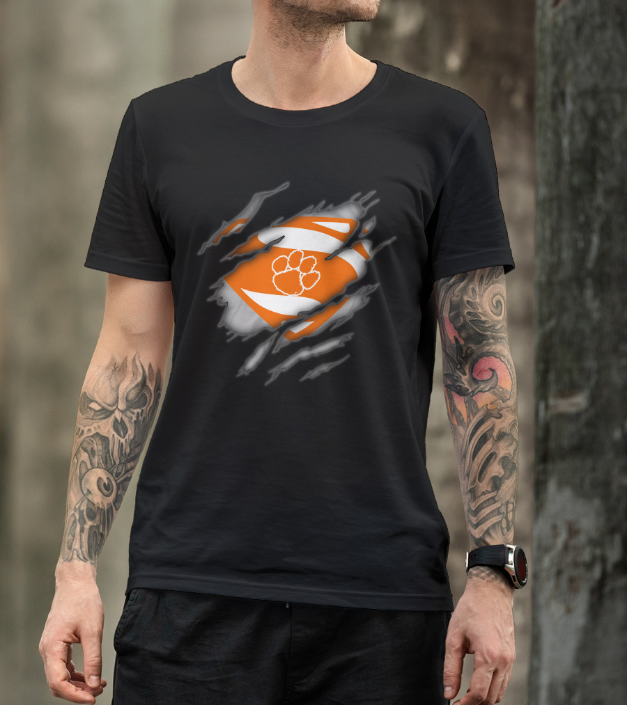 Clemson Tigers Logo Superman Ripped Chest T-Shirt