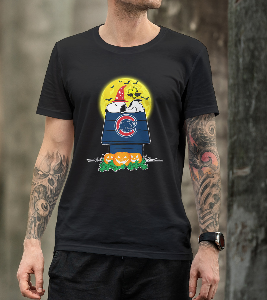 Chicago Cubs Snoopy Halloween Peanuts Jack-O-Lantern Woodstock T-Shirt