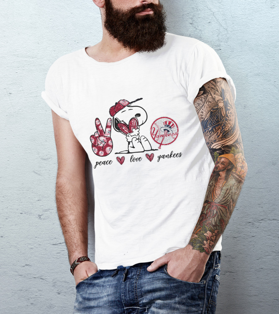 Peace Love Yankees Snoopy New York Yankees Cap T-Shirt
