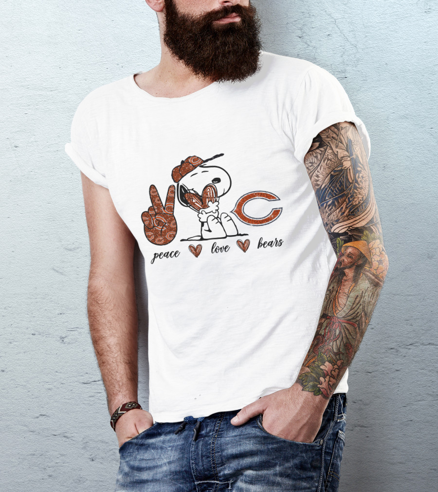 Peace Love Snoopy Chicago Bears T-Shirt