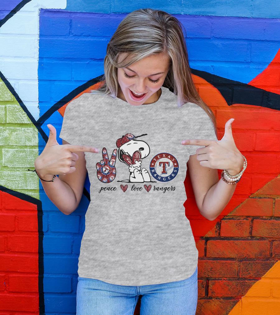 Peace Love Texas Rangers Snoopy Baseball Fan T-Shirt