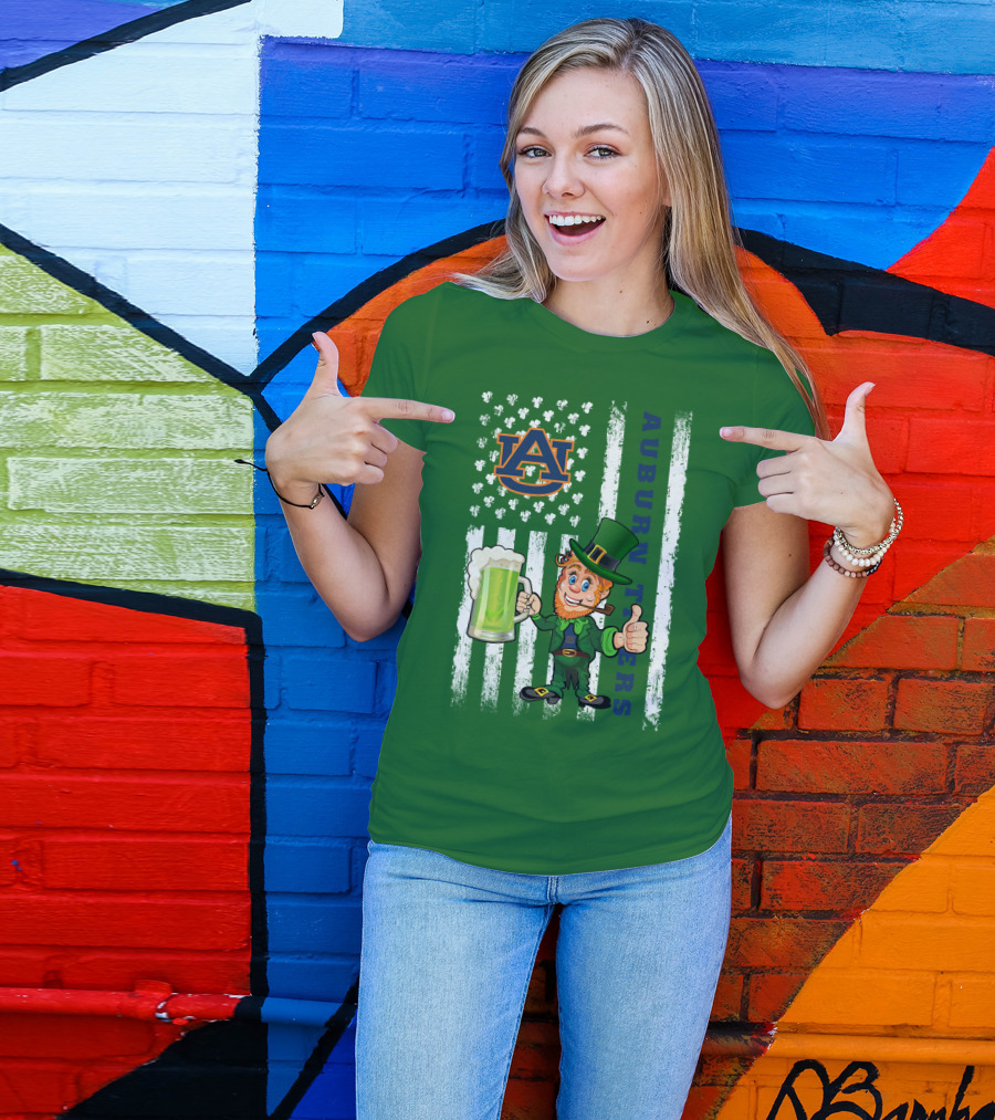 Auburn Tigers Leprechaun Holding Beer With Shamrocks St Patrick's Day T-Shirt