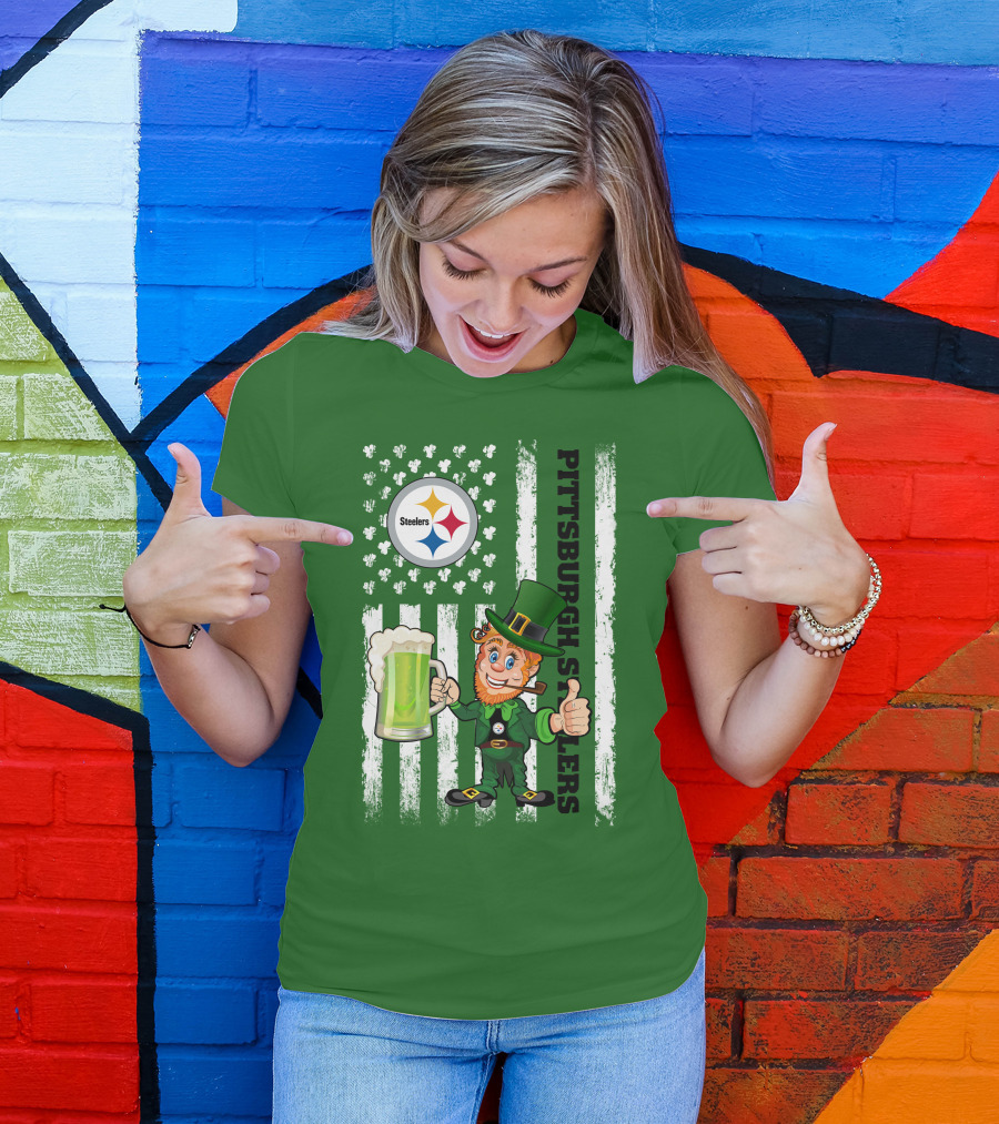 Pittsburgh Steelers Leprechaun St Patrick's Day Shamrock Beer Flag T-Shirt