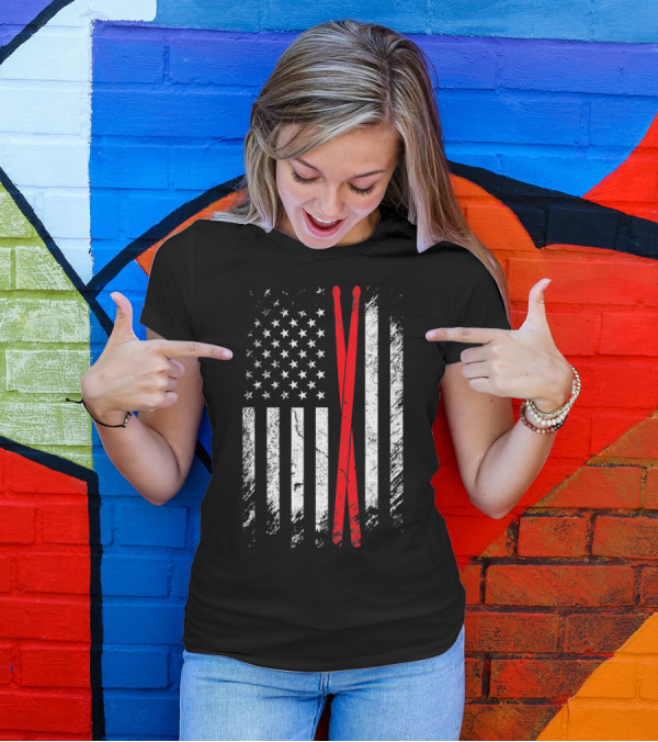 Vintage American Flag With Drumsticks Drummer T-Shirt