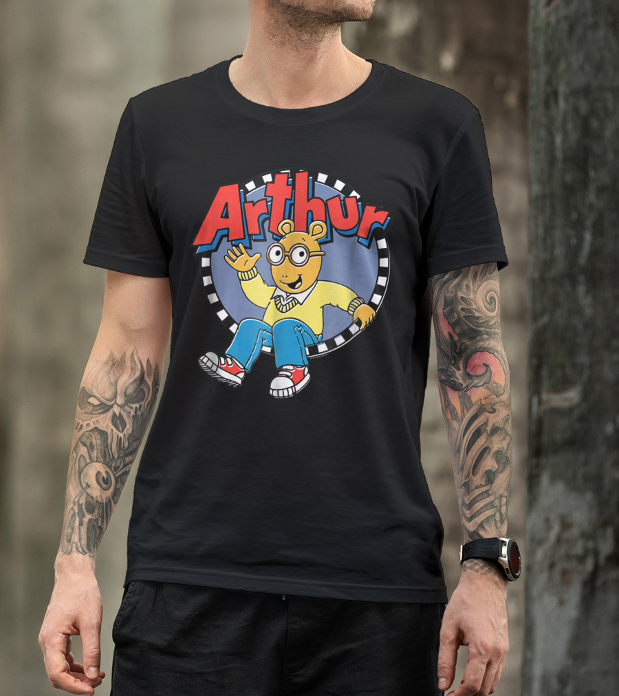 Arthur Waving Logo Checkered Circle T-Shirt