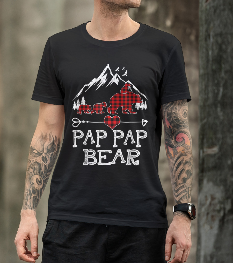 Pap Pap Bear Red Plaid Buffalo Family Christmas Bears With Mountains And Heart T-Shirt