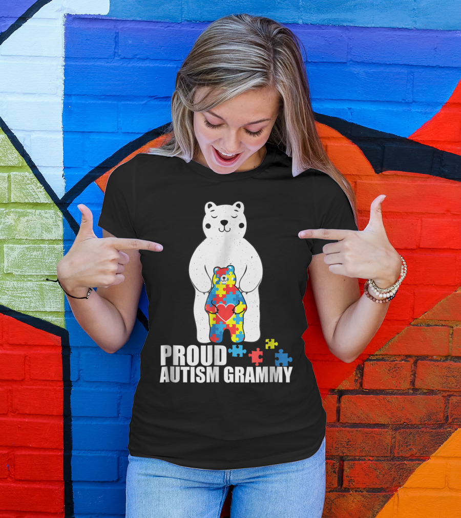 Proud Autism Grammy Bear With Puzzle Piece Heart T-Shirt