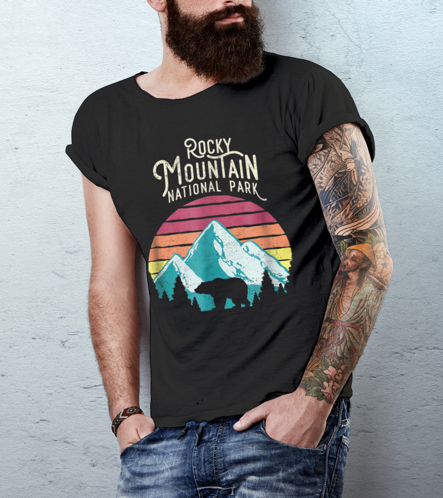 Rocky Mountain National Park Bear Retro Sunset Colorado T-Shirt