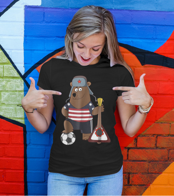 Russian Soccer Bear USA Football Fans Balalaika And Ushanka T-Shirt