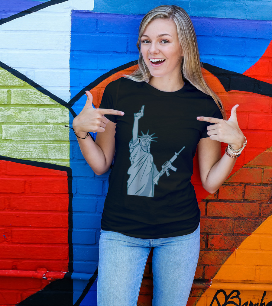 Statue Of Liberty Gun Dual Wielding Pistols And Rifle T-Shirt