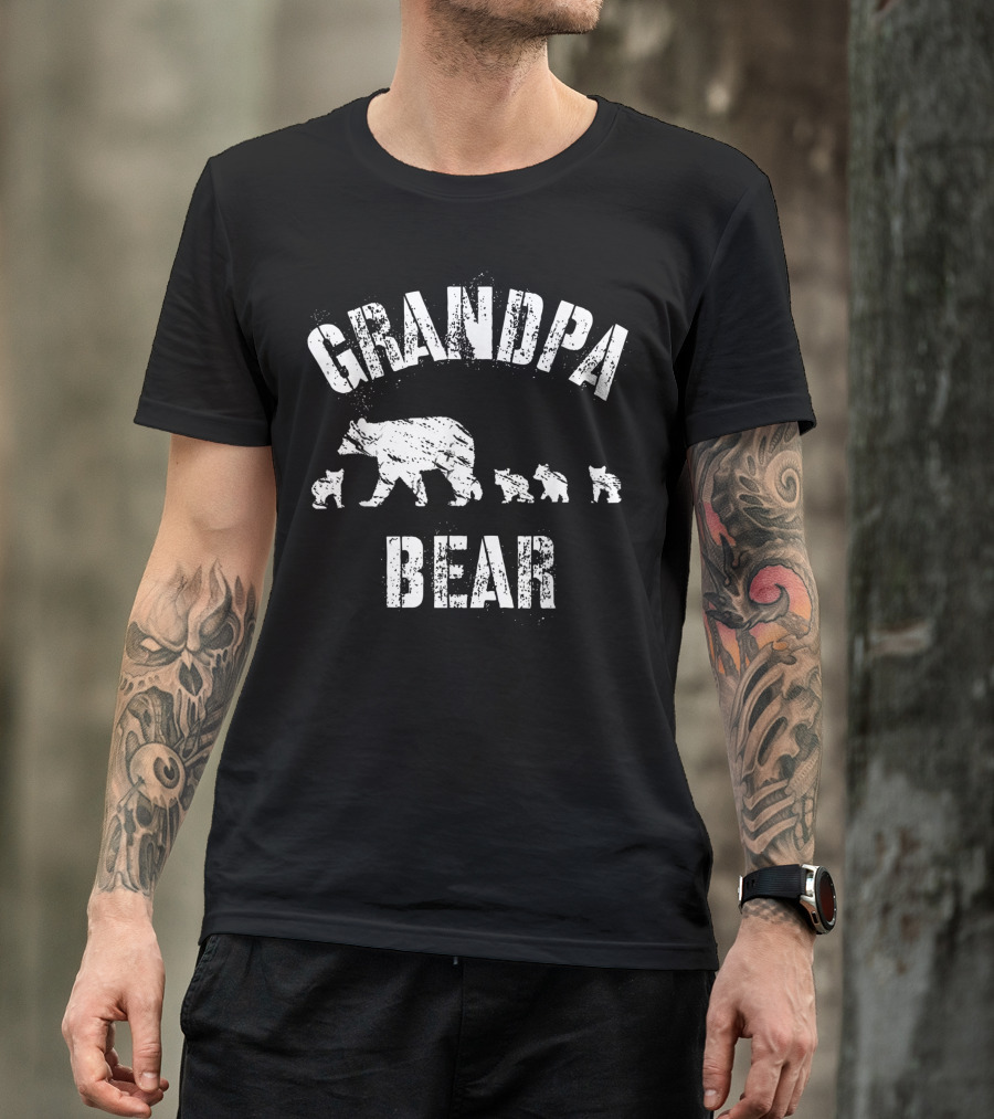 GRANDPA BEAR WITH FOUR CUBS VINTAGE GRANDPARENT T-Shirt