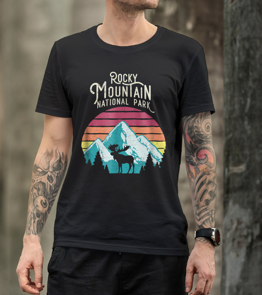 Rocky Mountain National Park Vintage Moose With Sunset Stripes And Mountain T-Shirt