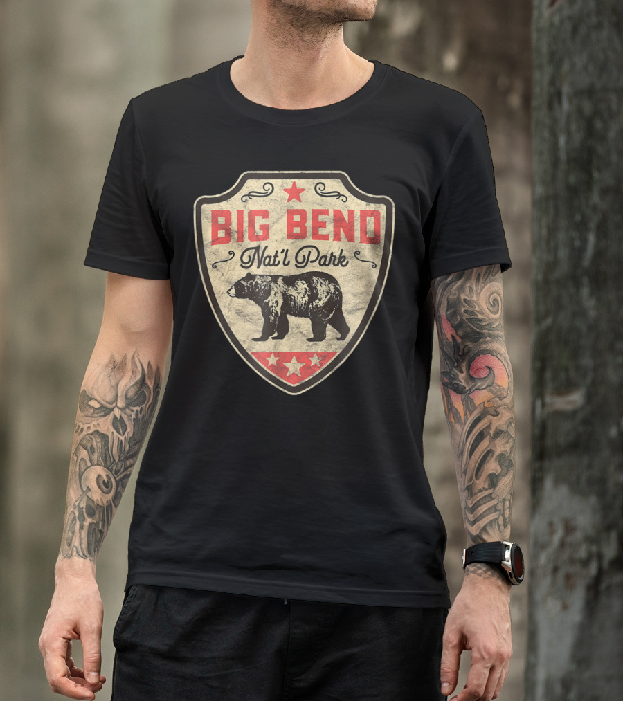 Big Bend Nat'l Park Vintage Texas Black Bear Shield Badge T-Shirt