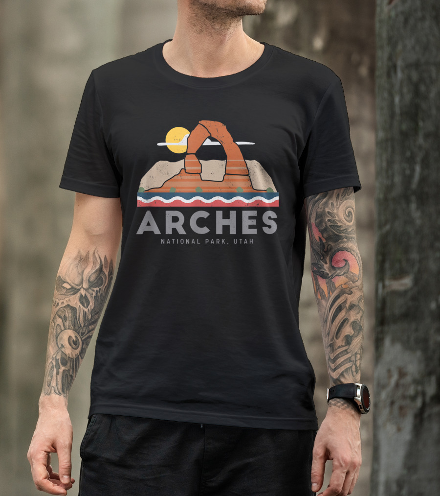 Arches National Park Utah Delicate Arch Landscape T-Shirt