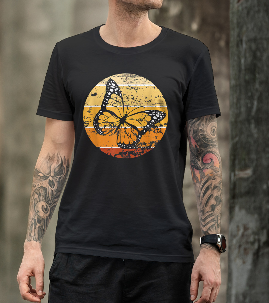 Monarch Butterfly Vintage Nature Earth Day Retro Sunset T-Shirt