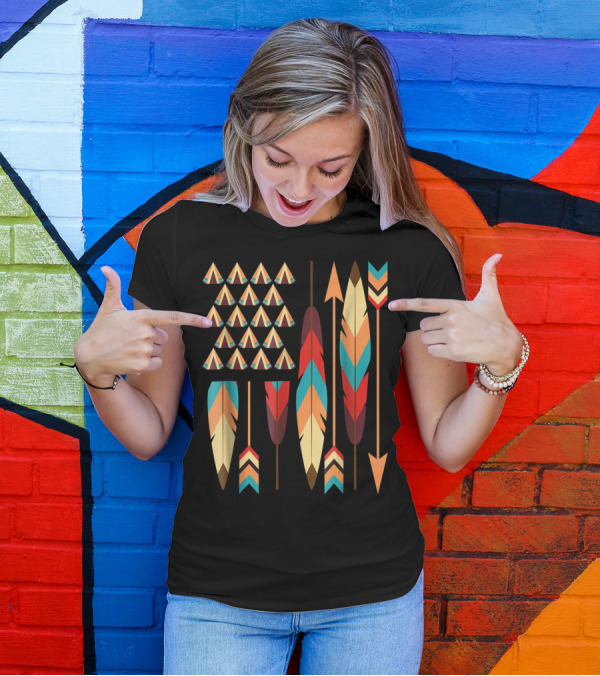 Native American Pride USA Flag Feathers Arrows Teepees T-Shirt